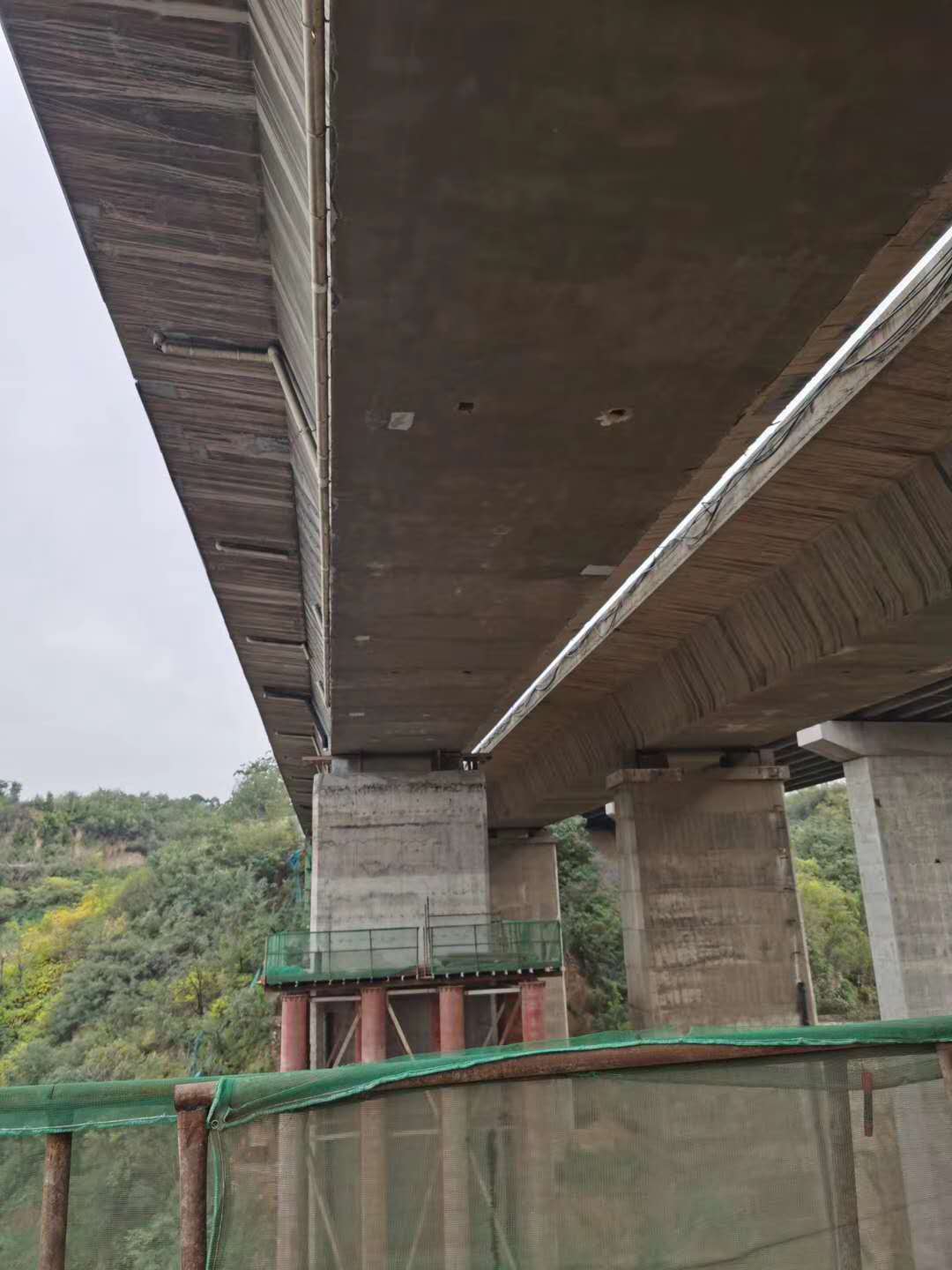醴陵桥梁加固前制定可行设计方案图并用对施工方法